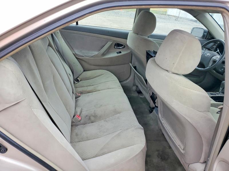 2009 Toyota Camry le