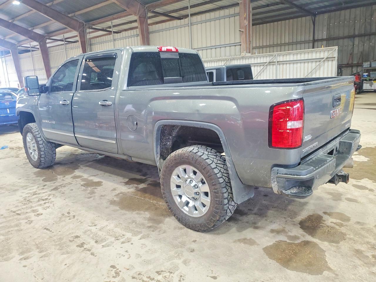 2018 GMC Sierra K2500 Denali
