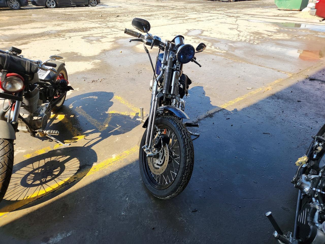 2000 Harley-Davidson XL883 C