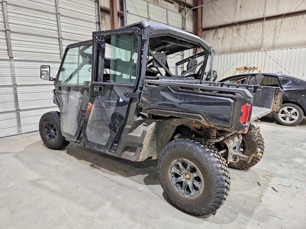2025 Can-Am Defender Utility Vehicle
