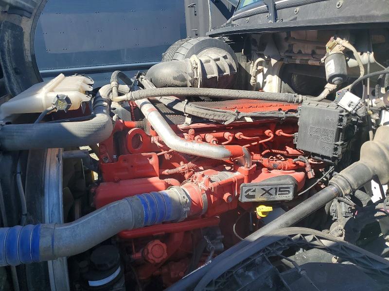 2018 Volvo VNL Semi Truck