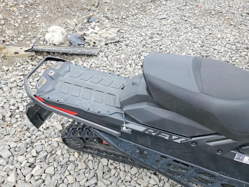 2020 Skidoo Renegade Adrenf