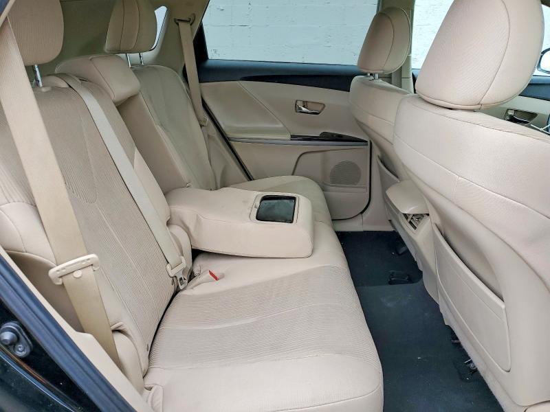 2012 Toyota Venza le