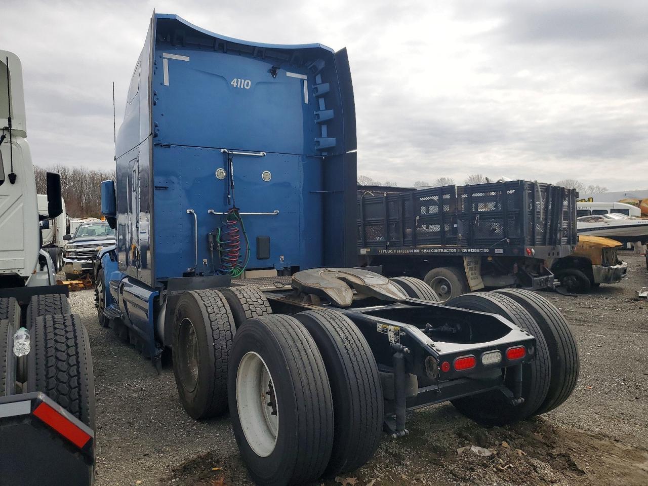 2022 Peterbilt 579 Semi Truck
