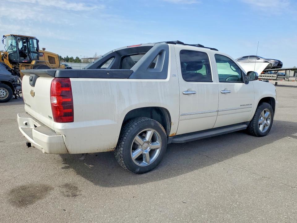 2011 Chevrolet Avalanche LTZ
