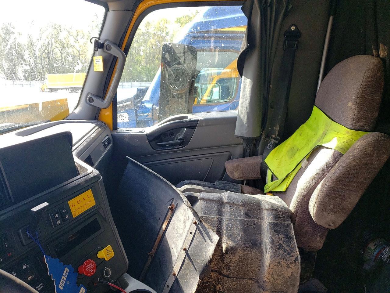 2024 International LT62F Semi Truck