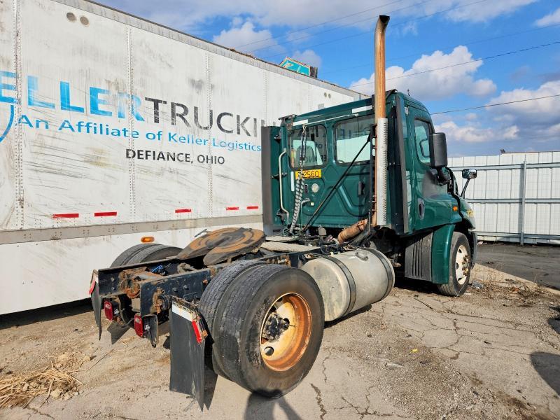 2018 Freightliner Cascadia 113 Semi Truck