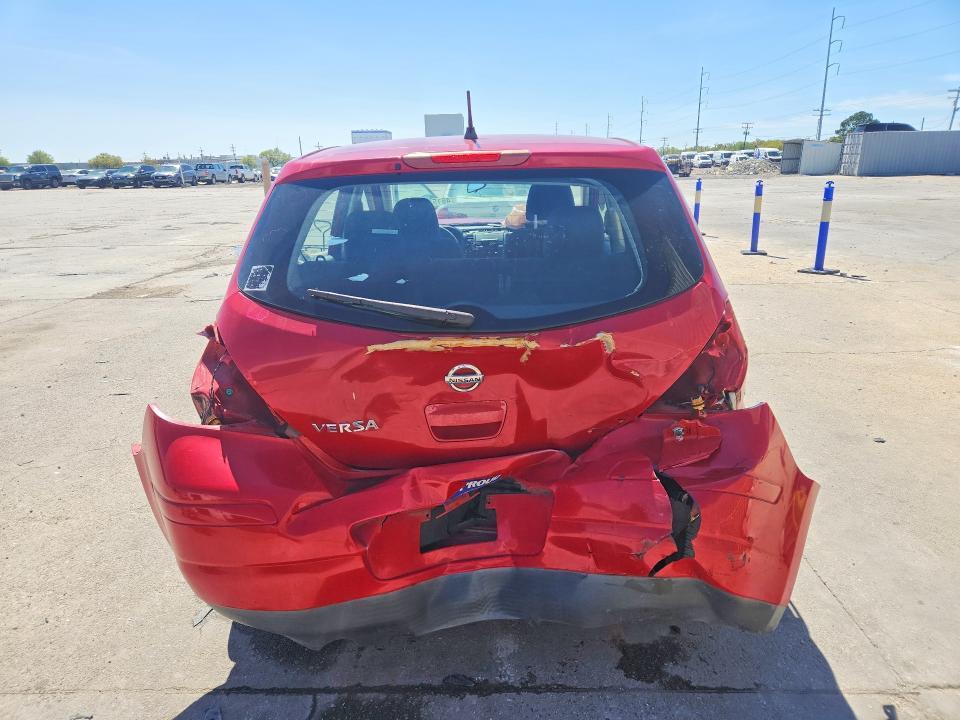 2011 Nissan Versa 1.8 s