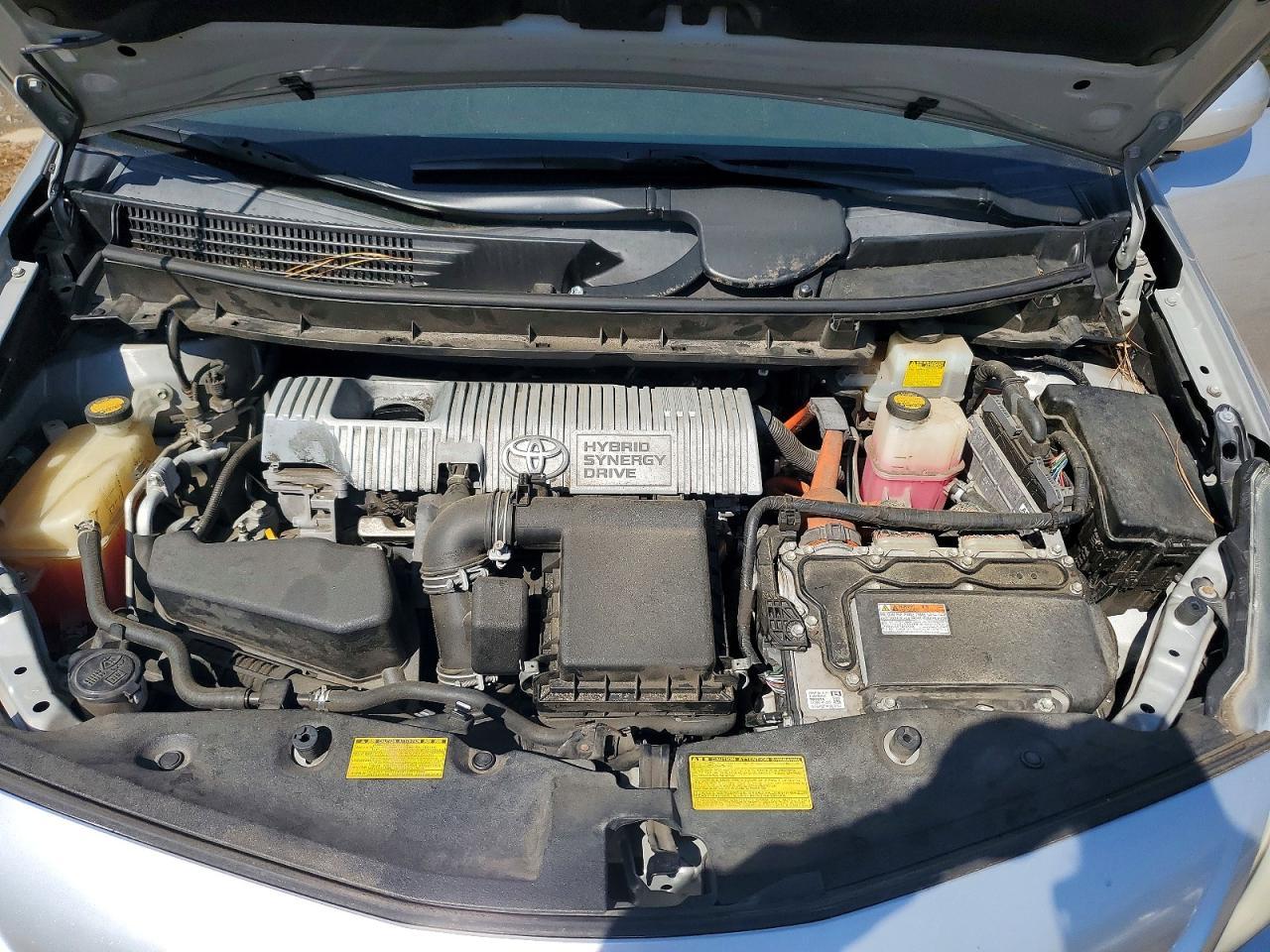 2013 Toyota Prius v Three