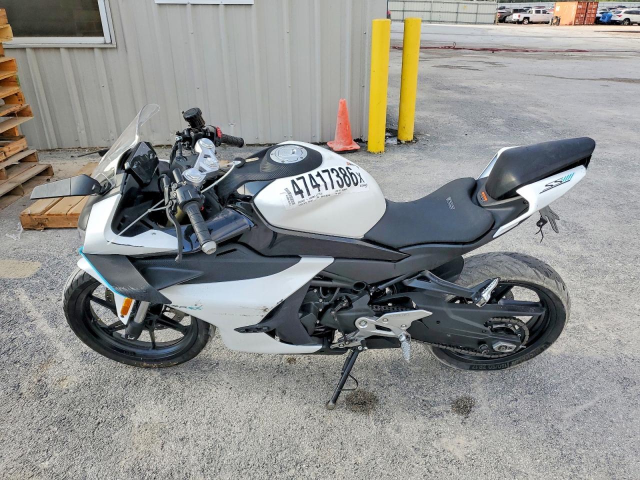 2024 Cf Moto 450SS