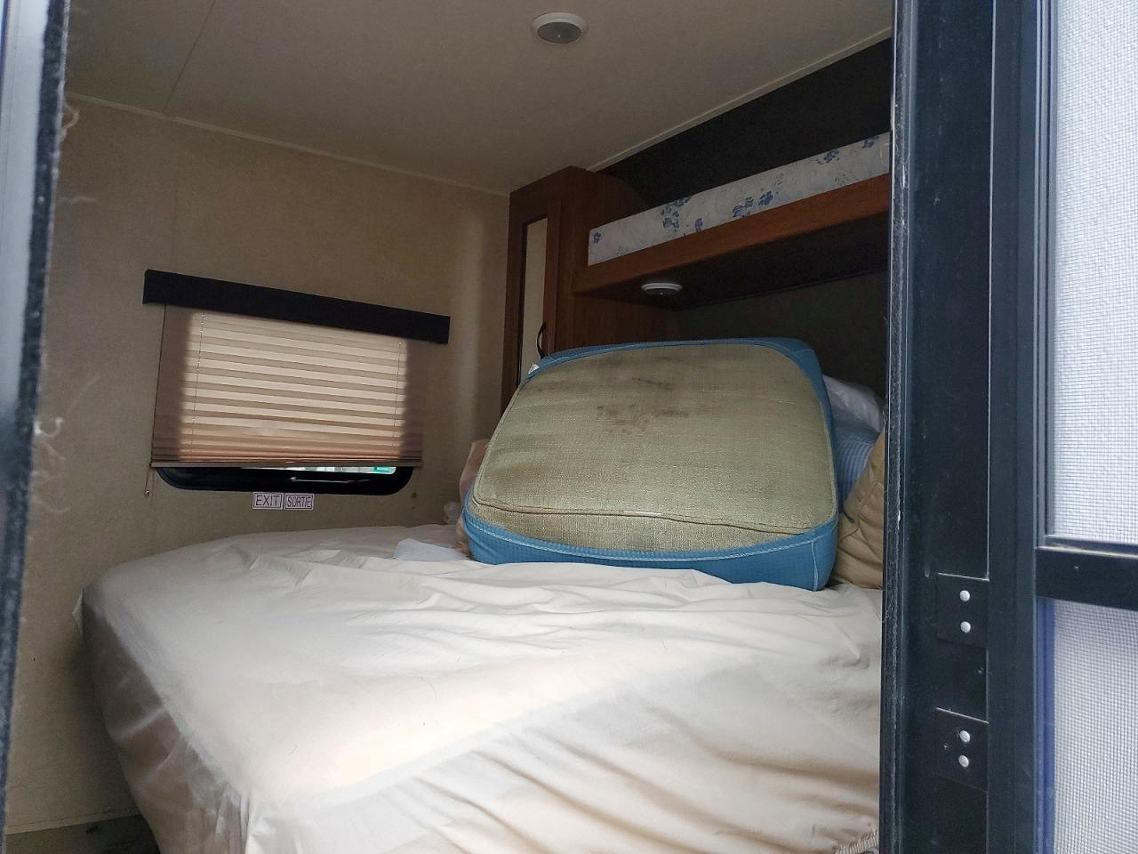 2016 Starcraft Camper