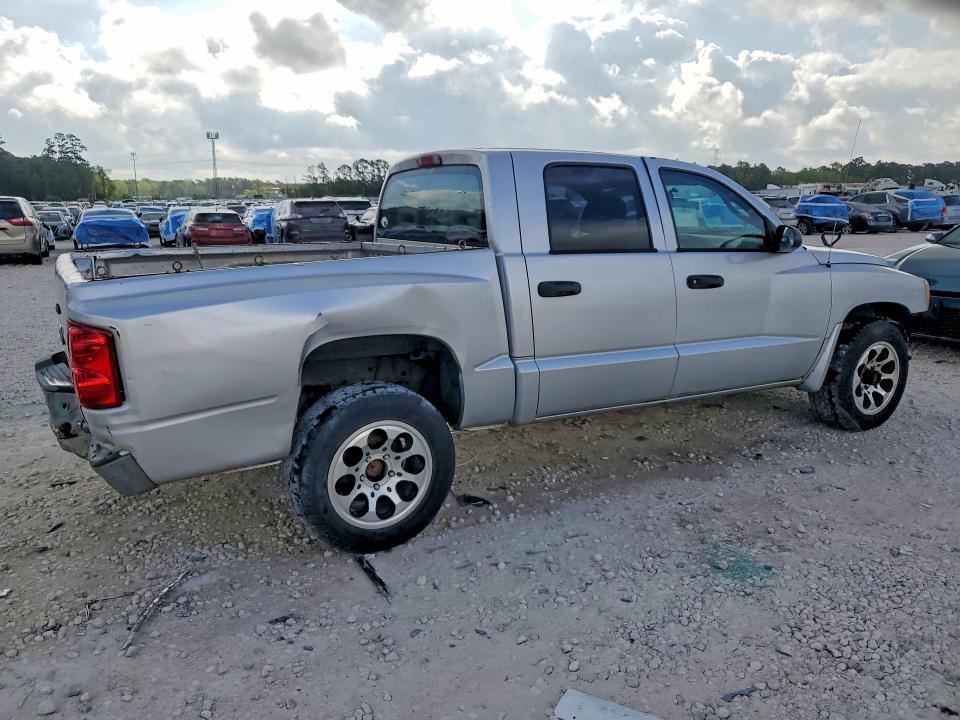 2006 Dodge Dakota Quattro