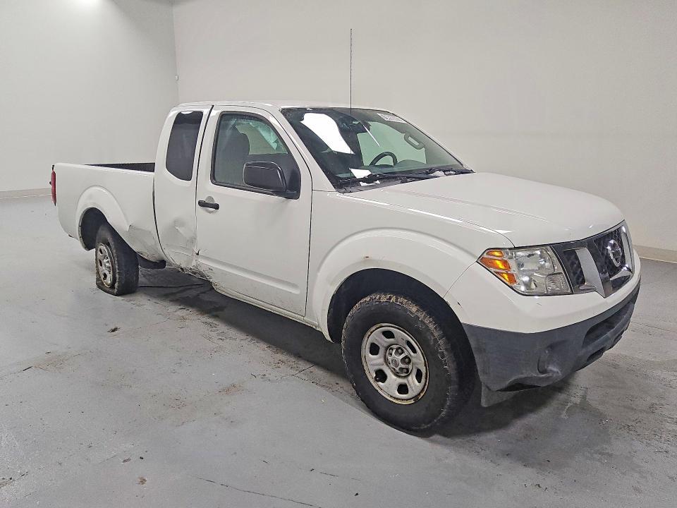 2015 Nissan Frontier S