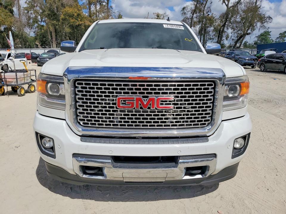 2015 GMC Sierra K2500 Denali