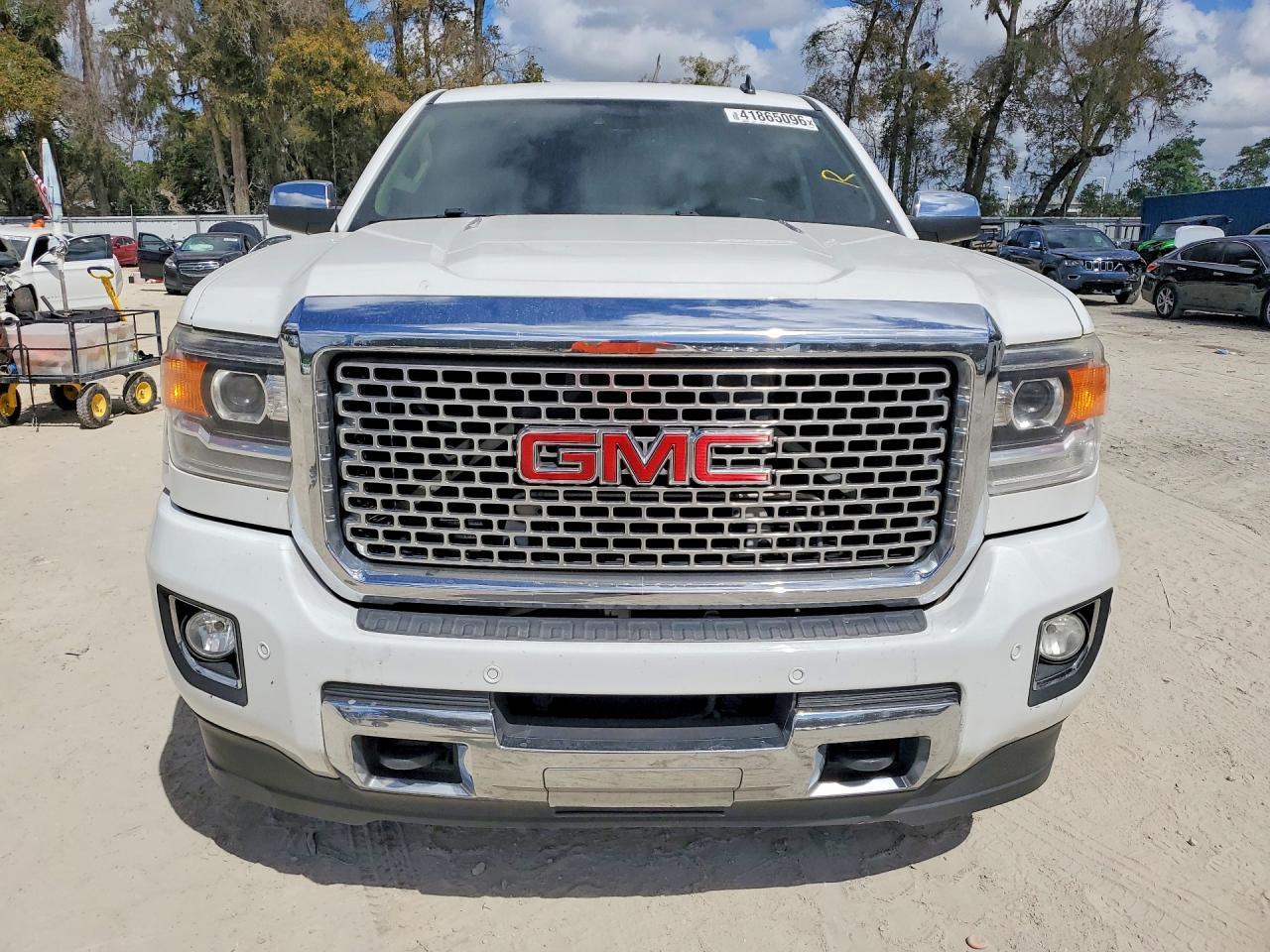 2015 GMC Sierra K2500 Denali