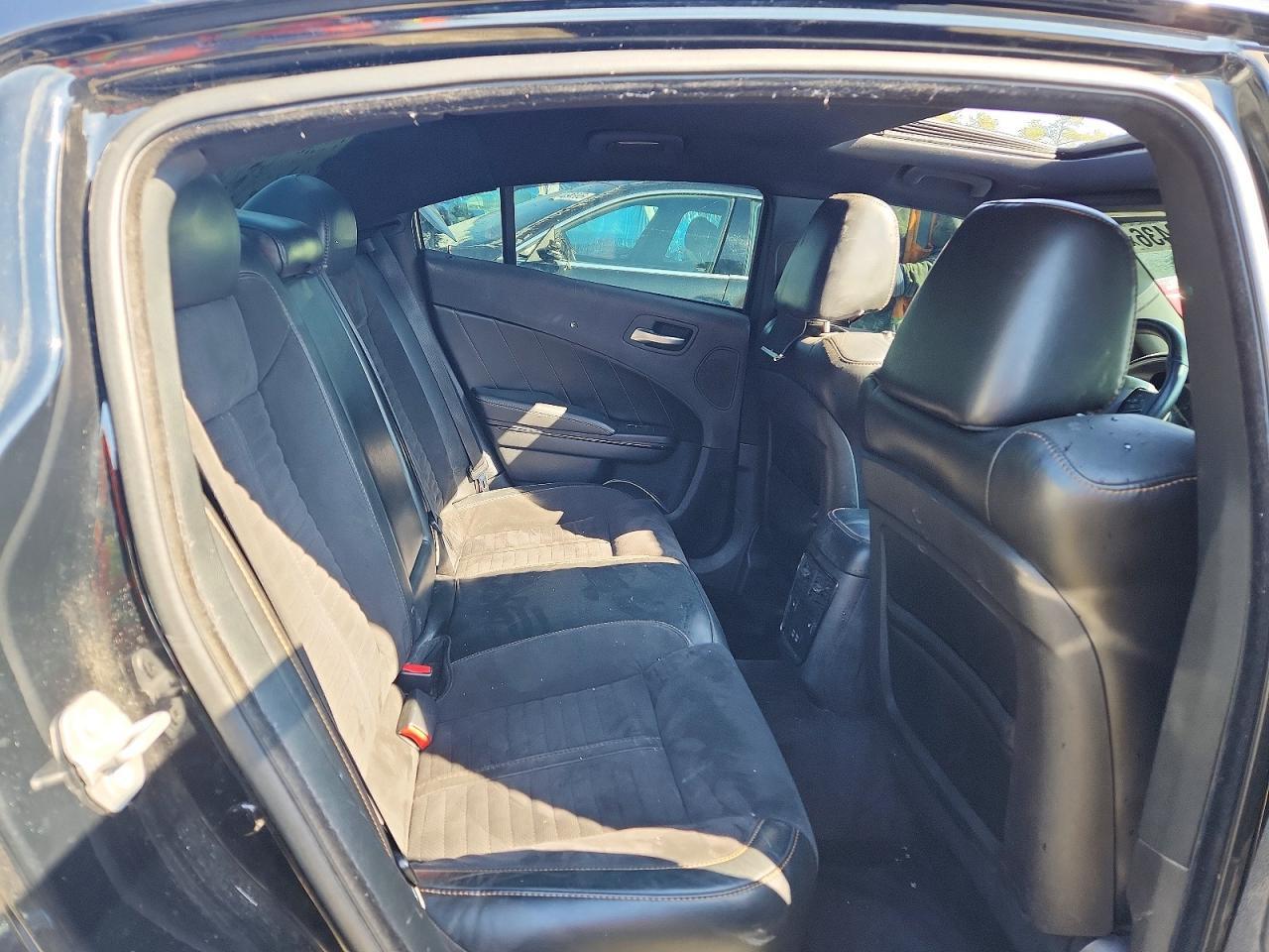 2017 Dodge Charger r