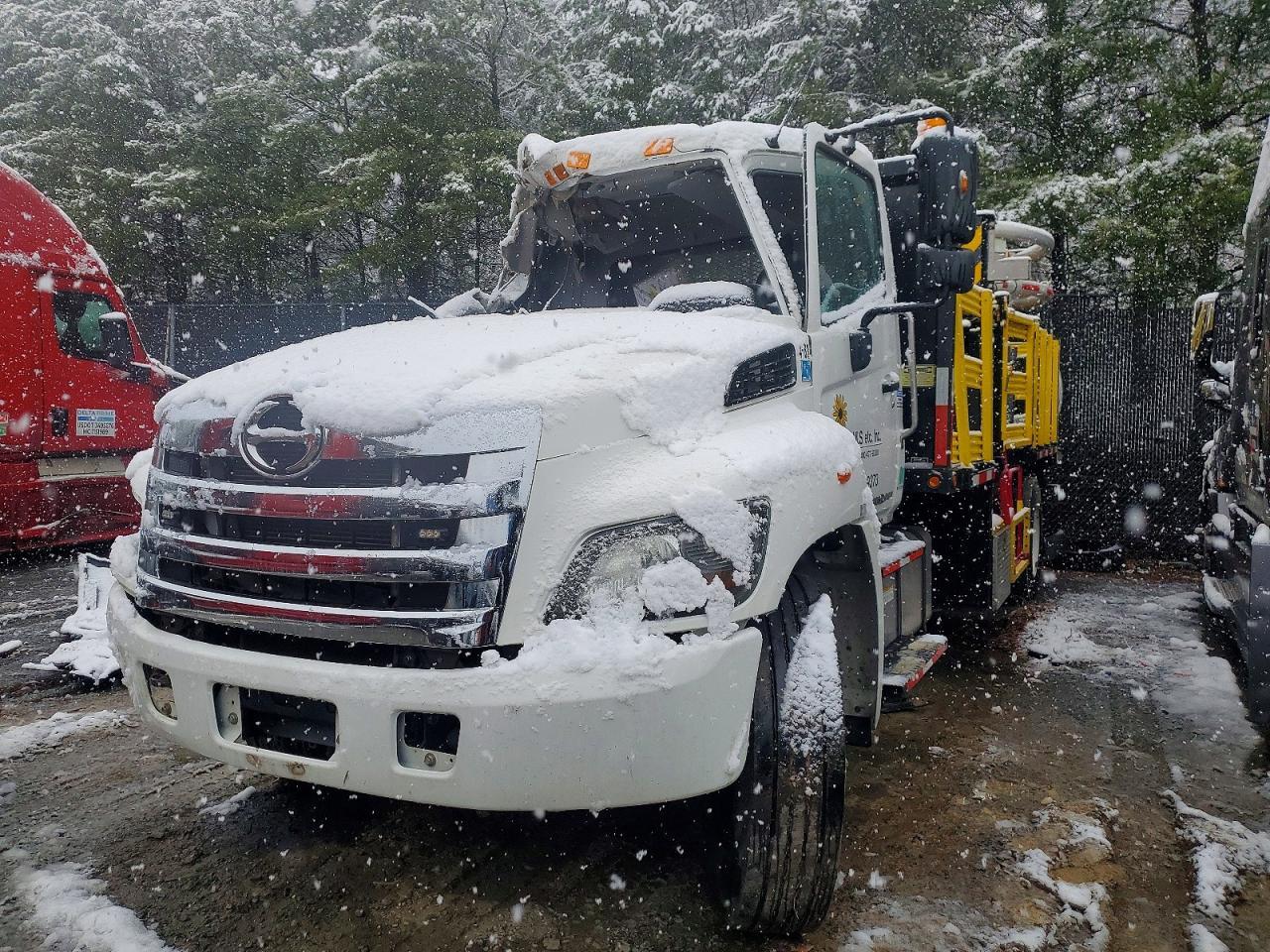 2020 Hino 258/268 Flatbed Truck  With Crash Attenuator