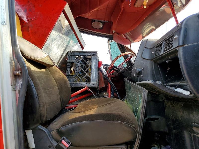 2001 Peterbilt Tractor 2001 Peterbilt 379 Semi Truck