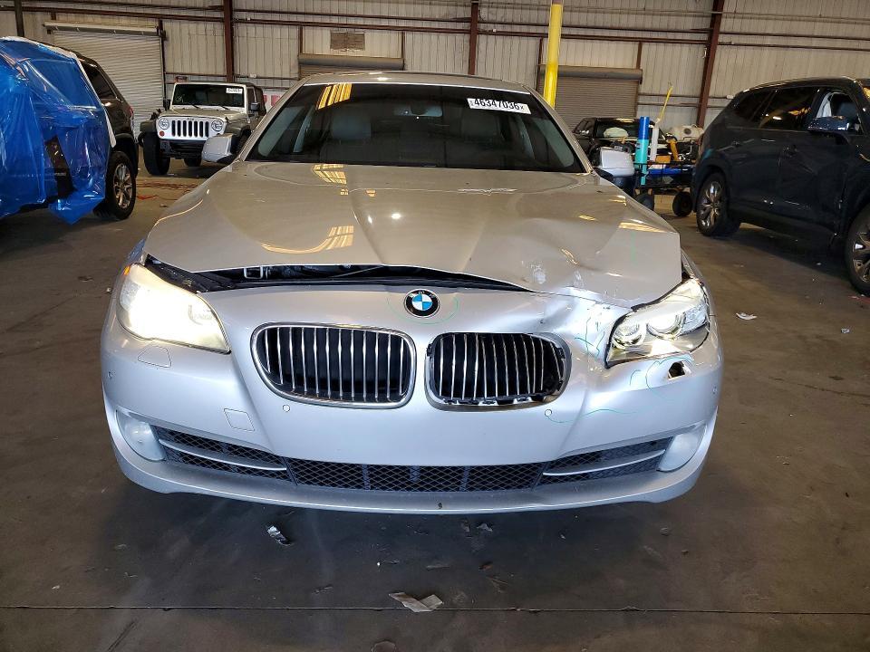 2013 BMW 528 i
