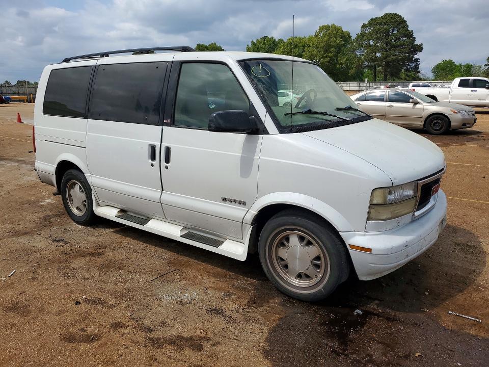 2000 GMC Safari XT