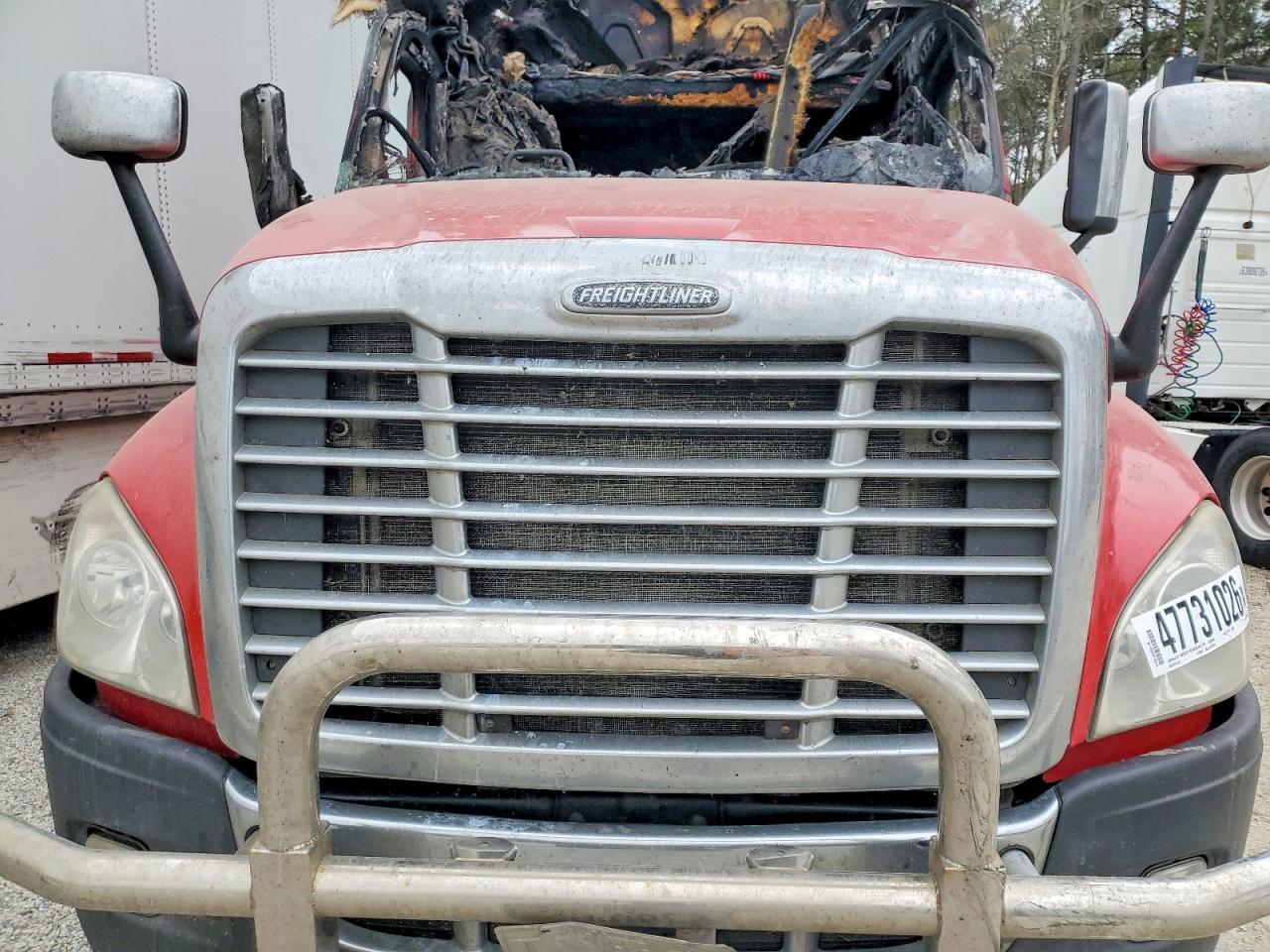 2015 Freightliner Cascadia Semi Truck