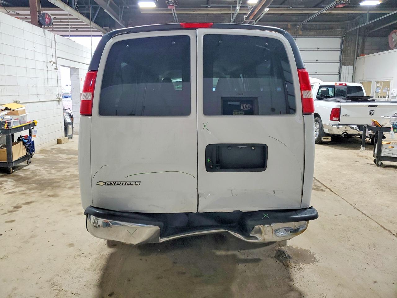 2019 Chevrolet Express G3500 LT