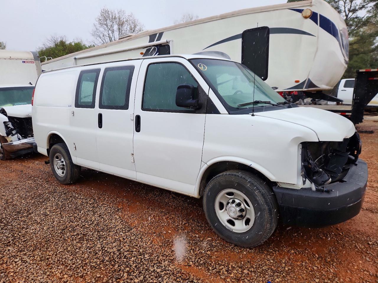 2016 Chevrolet Express G2500 Delivery van