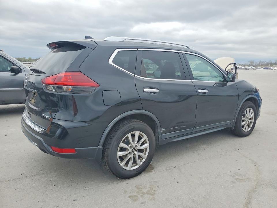 2018 Nissan Rogue sv