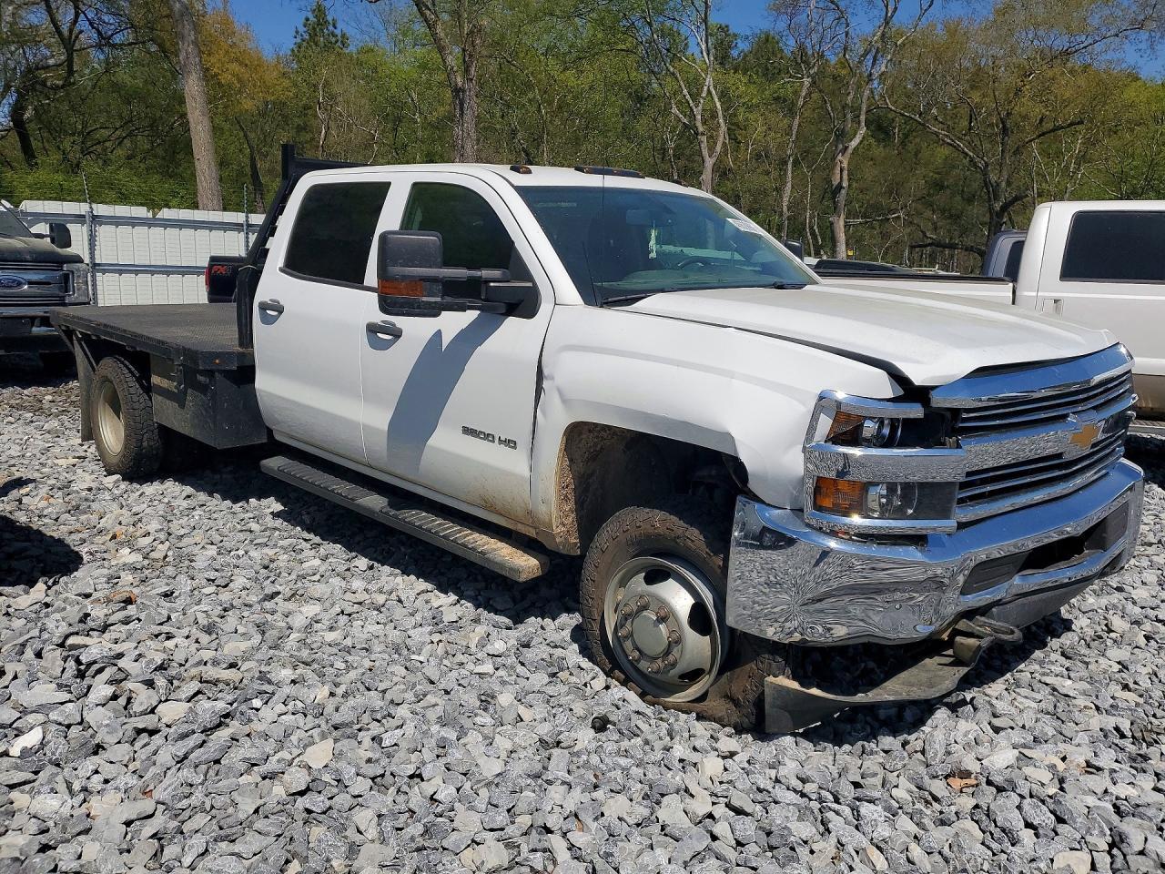 2017 Chevrolet Silverado Flatbed Truck