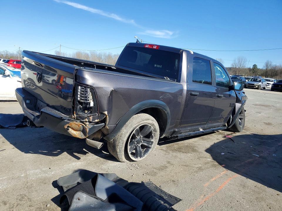 2022 Dodge Ram 1500 Classic slt