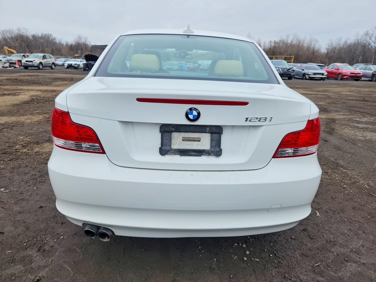 2011 BMW 128 i