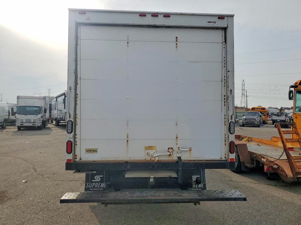 2017 Chevrolet Express BOX Truck