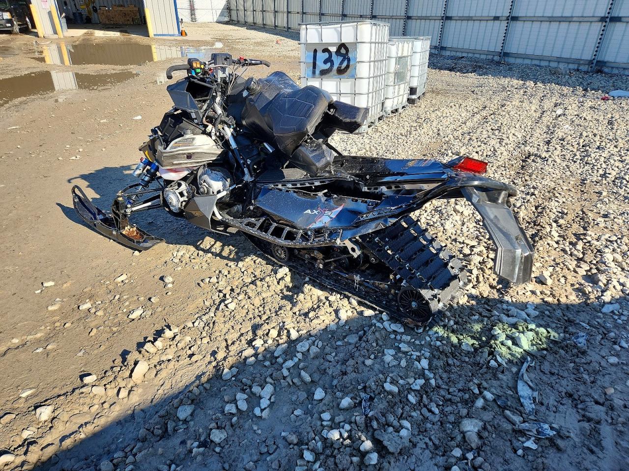 2021 Polaris Axys XCR PKG