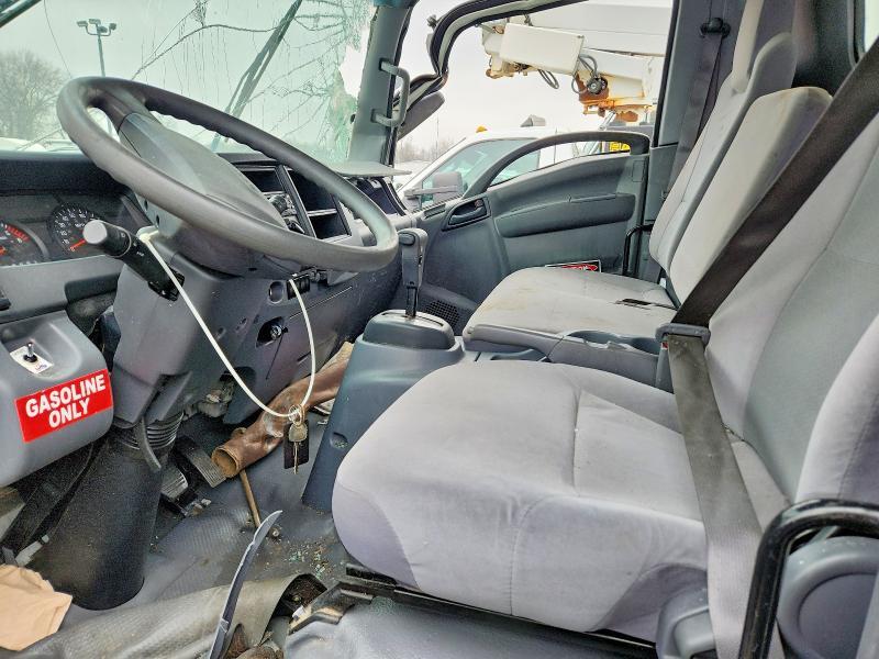 2022 Isuzu Nrr box Truck