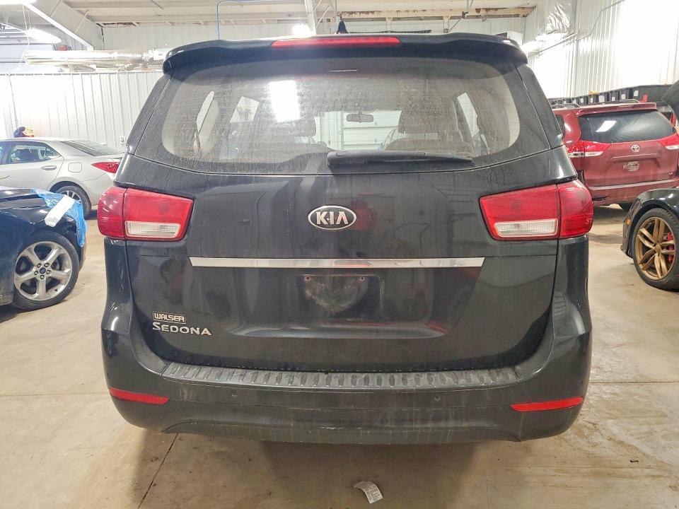 2015 KIA Sedona l