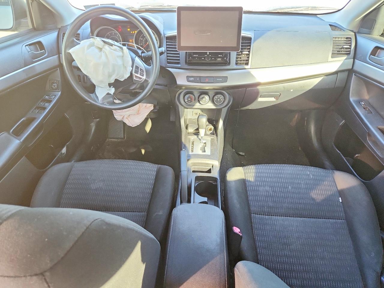 2013 Mitsubishi Lancer es
