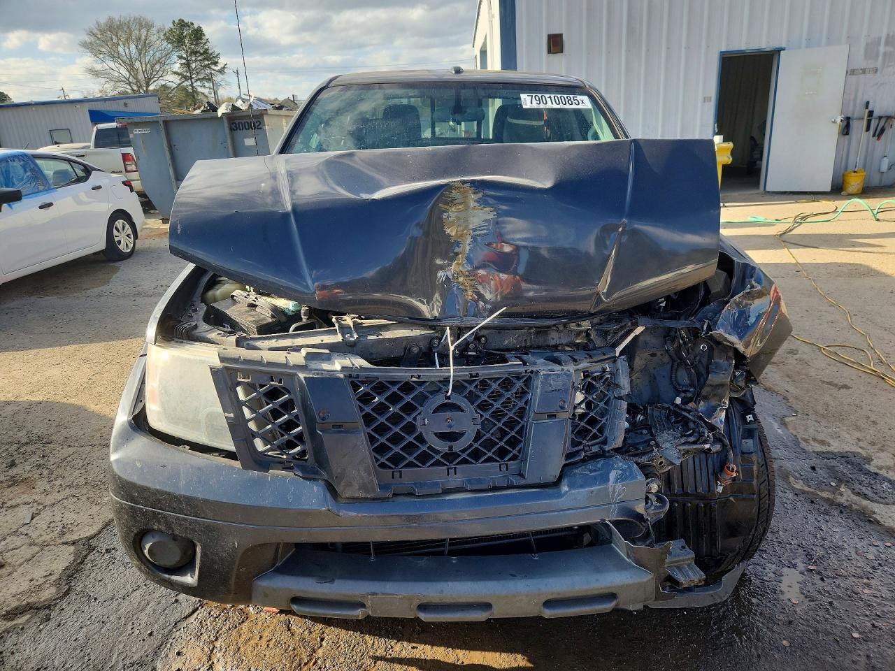 2015 Nissan Frontier SV