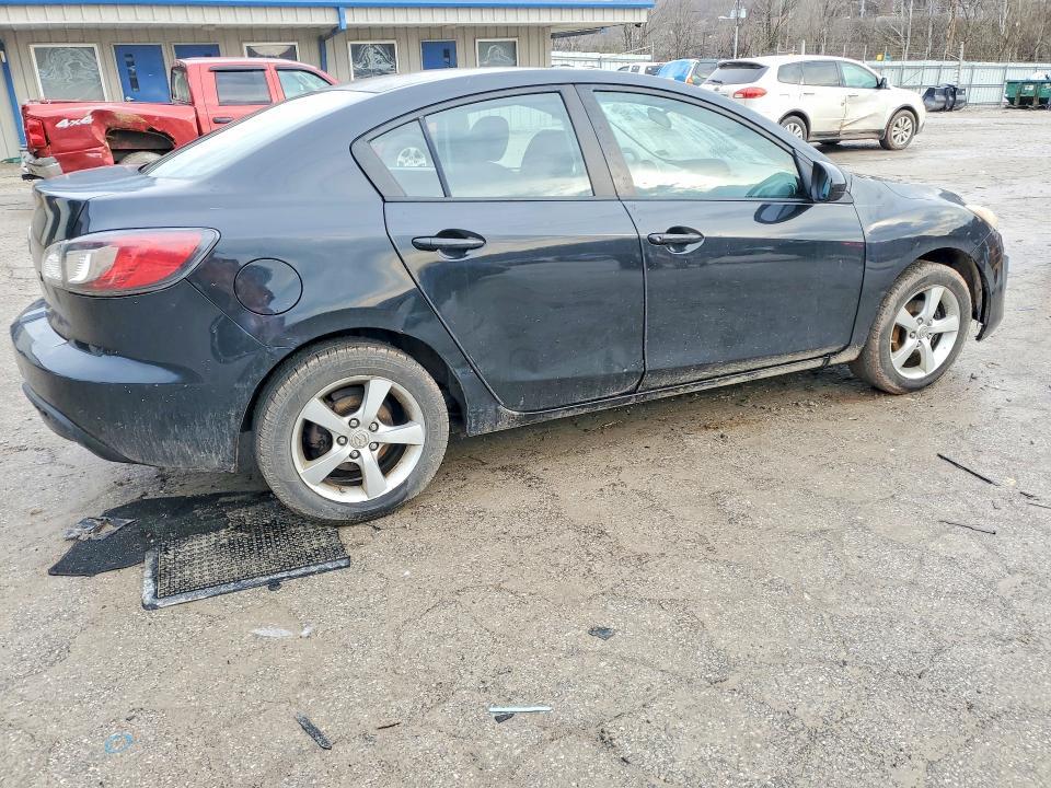 2011 Mazda 3 I