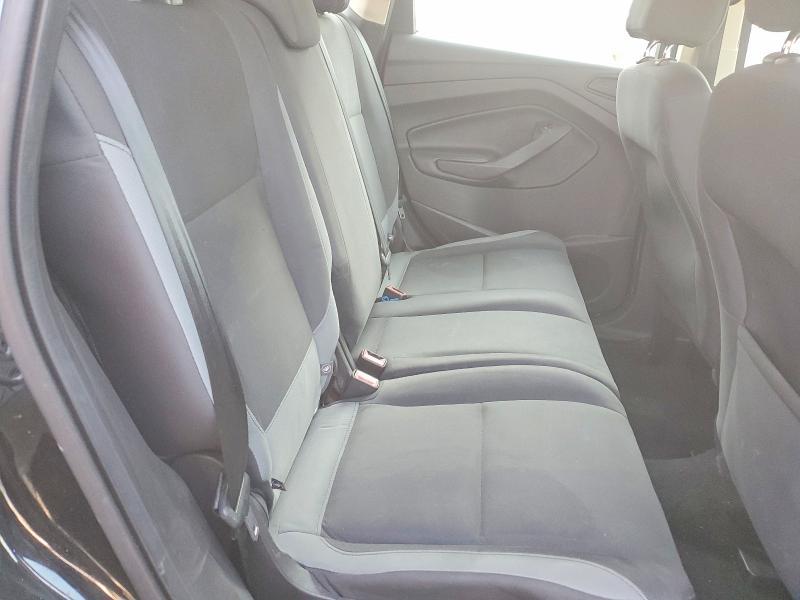 2016 Ford Escape s