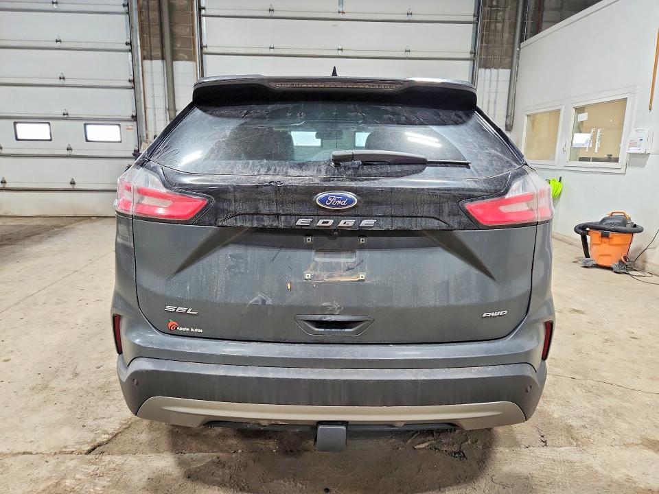 2021 Ford Edge sel