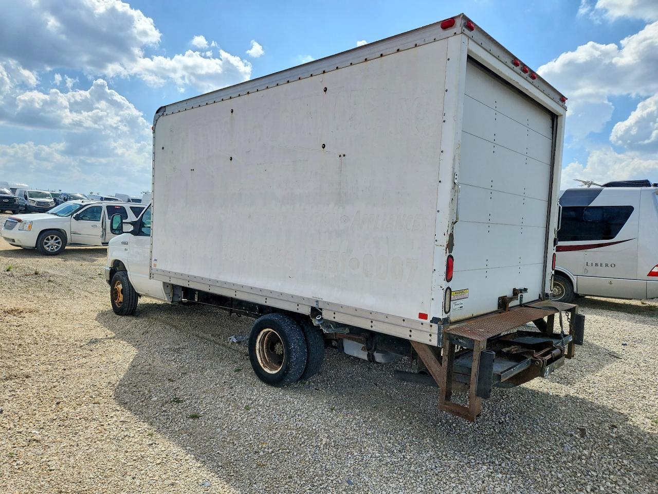2011 Ford E350 BOX Truck