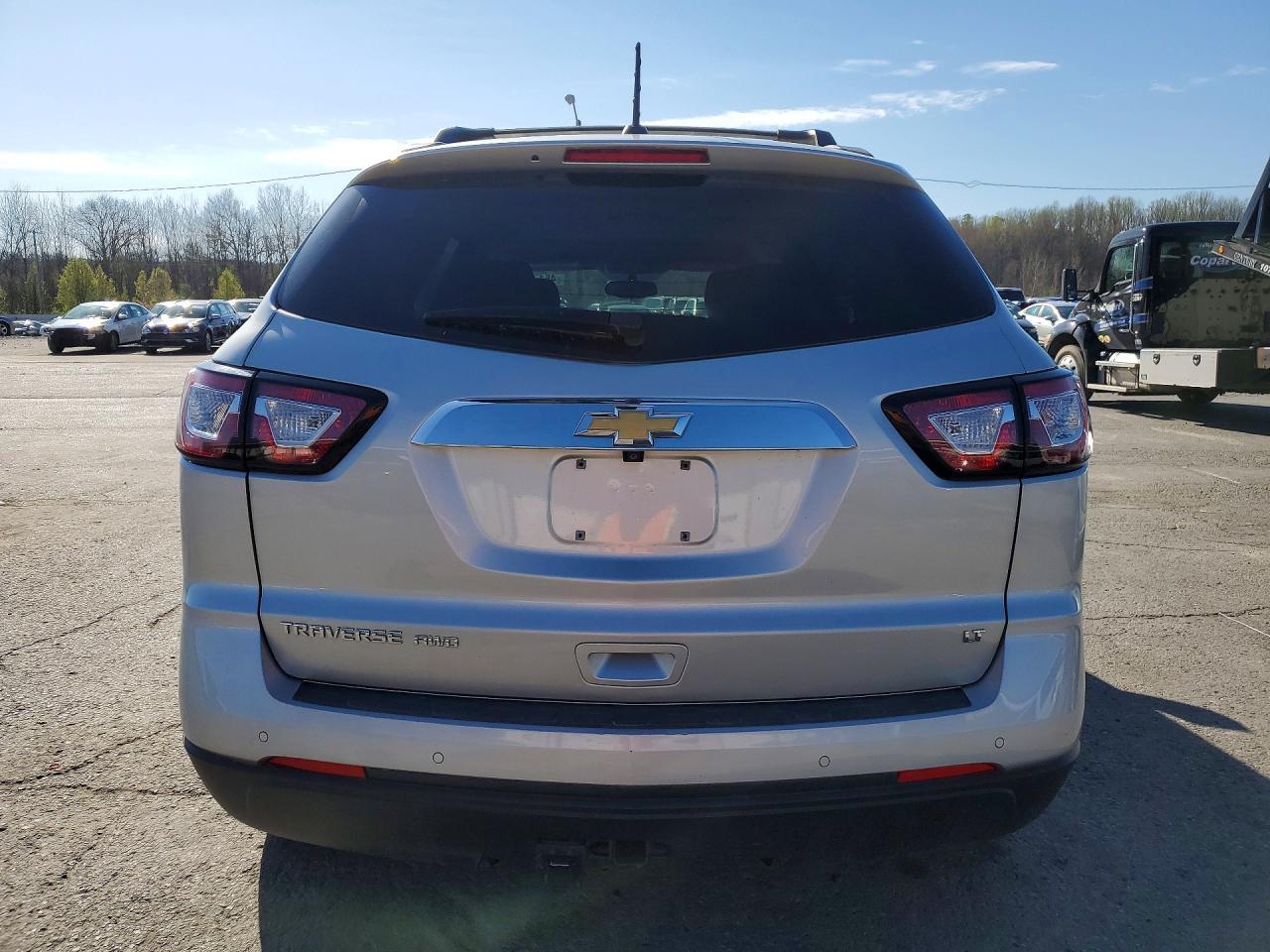 2017 Chevrolet Traverse lt