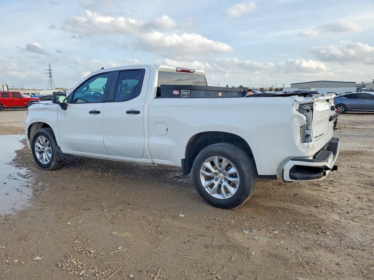 2024 Chevrolet Silverado C1500 Custom