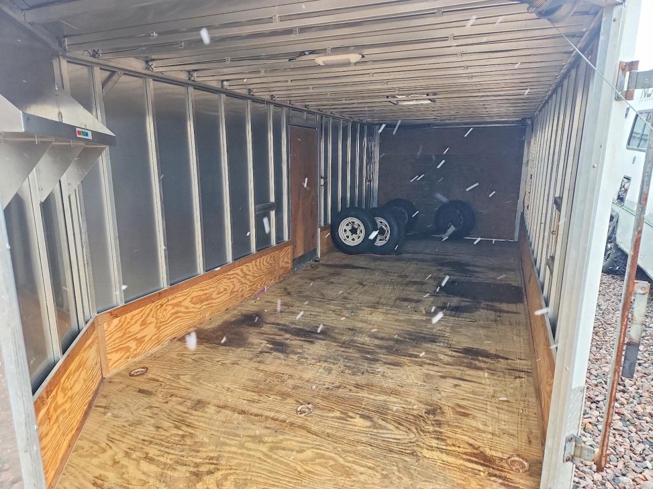 2006 Haulmark Enclosed Snowmobile Trailer