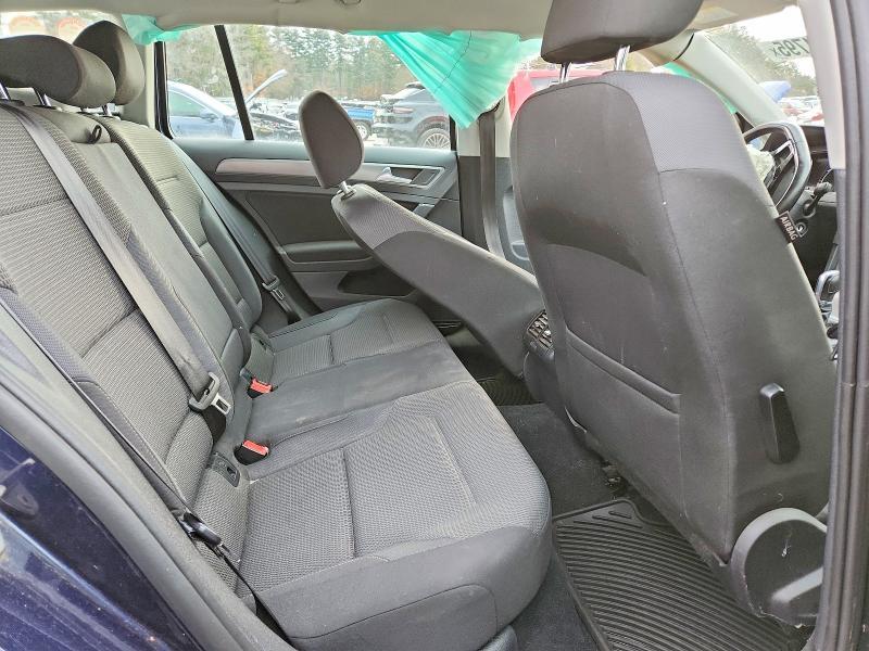 2017 Volkswagen Golf Sportwagen s