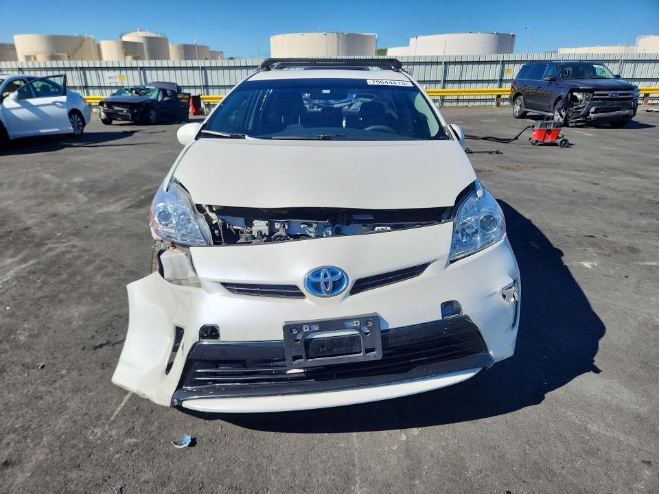 2015 Toyota Prius two