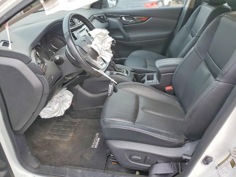 2022 Nissan Rogue Sport sl