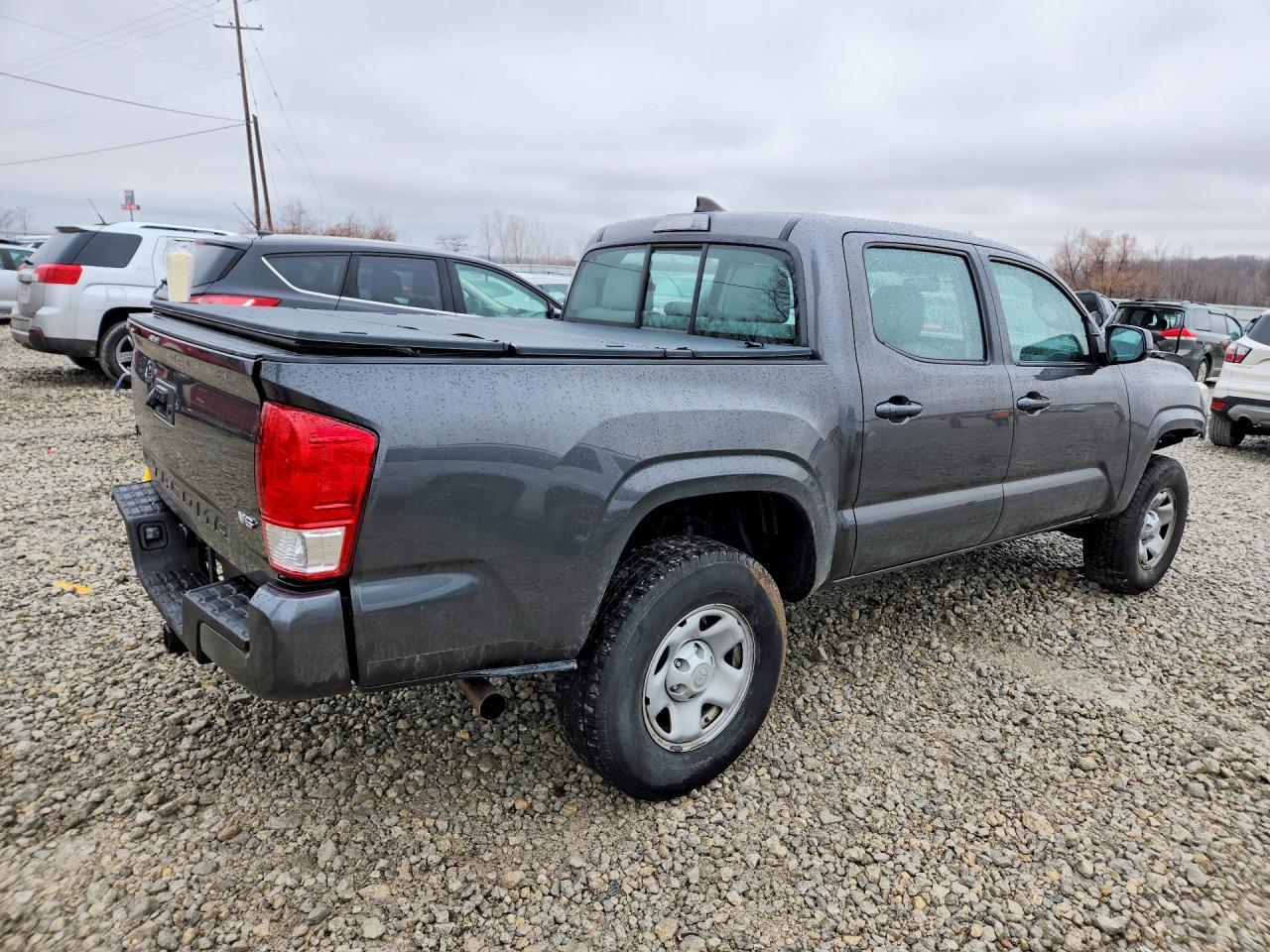 2016 Toyota Tacoma SR V6