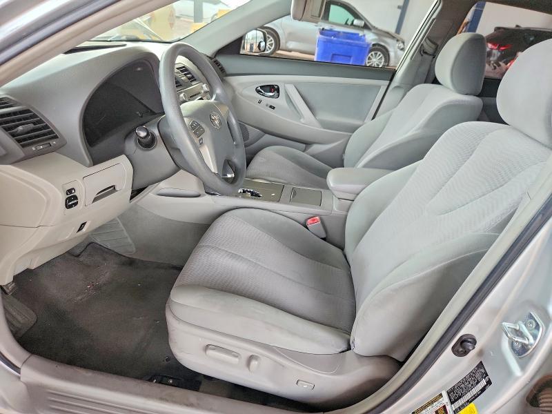 2011 Toyota Camry le