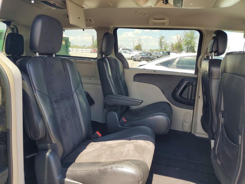 2014 Chrysler Town & Country Touring l